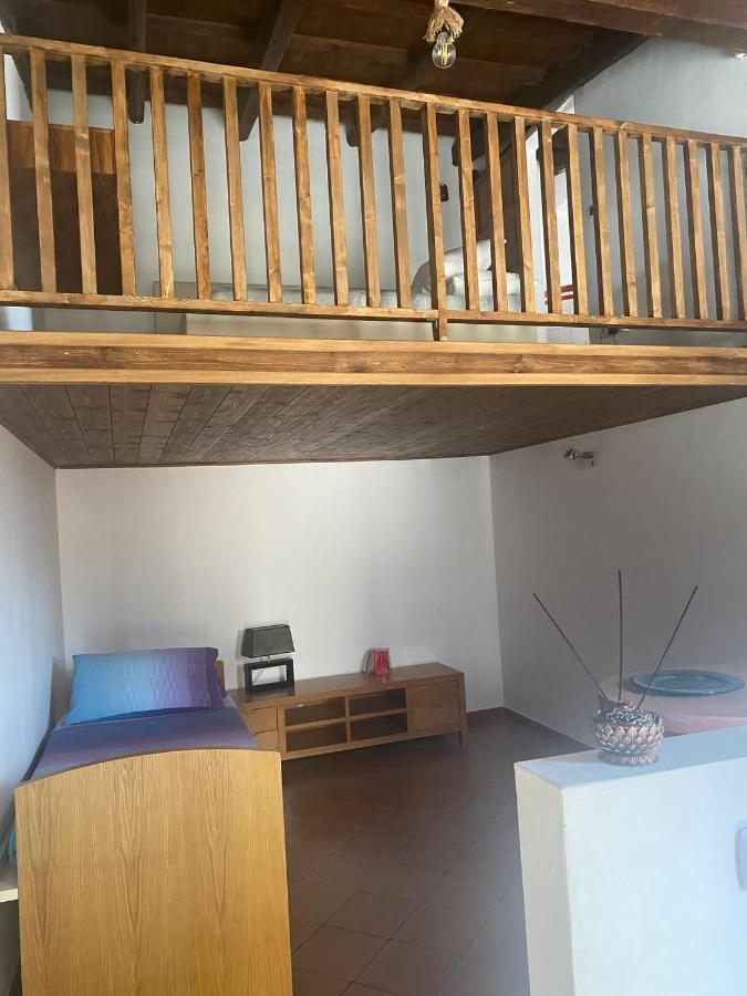 Casa Vacanze Giadasia 巴列塔 外观 照片