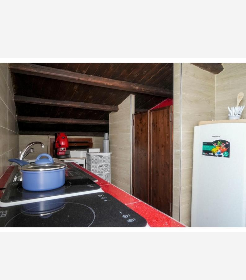 Casa Vacanze Giadasia 巴列塔 外观 照片